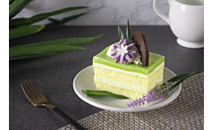 Golden Pastry Cream – Pandan Custard Cake